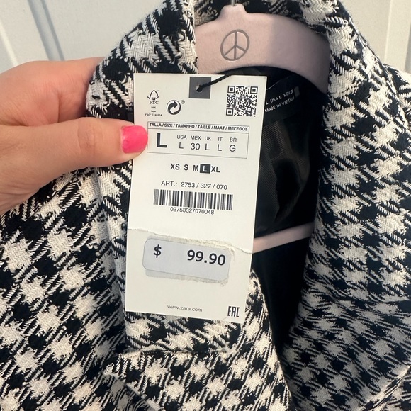 Zara - Picture 3 of 4